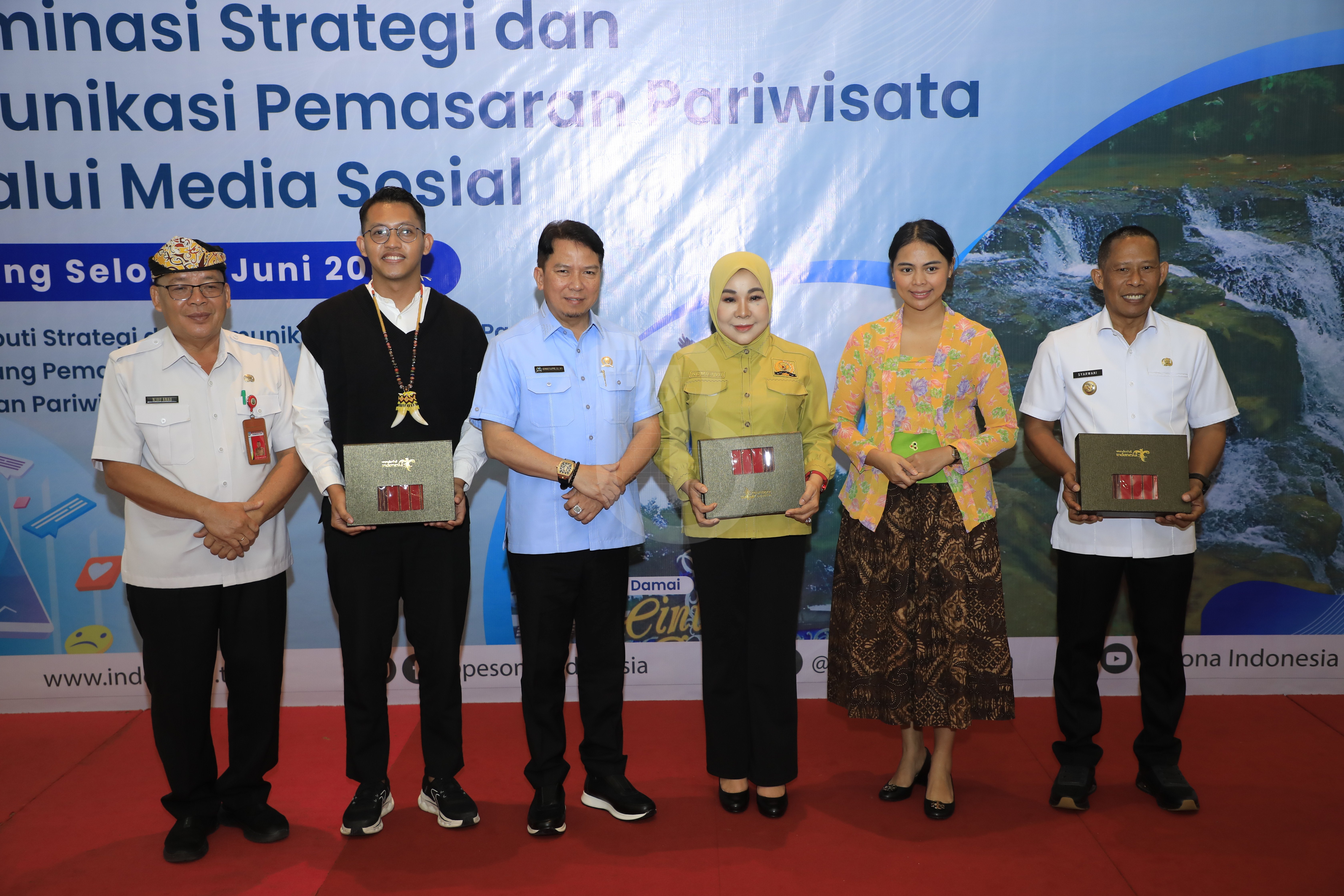 Foto Berita
